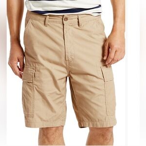 Levi’s carrier cargo shorts, true chino, size 33